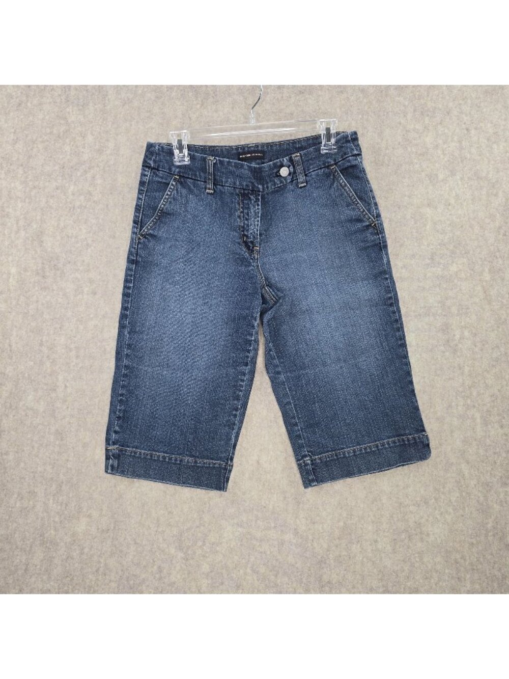 New York & Company Womens Denim Bermuda Shorts Medium Wash Size 8 Stretch Cotton